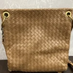 ボッテガ・ヴェネタ ショルダーバッグ イントレチャート ラムスキン