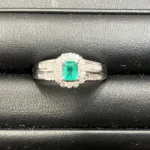 Pt900 エメラルド リング