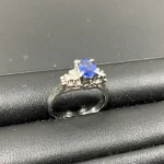 Pt900 サファイア リング