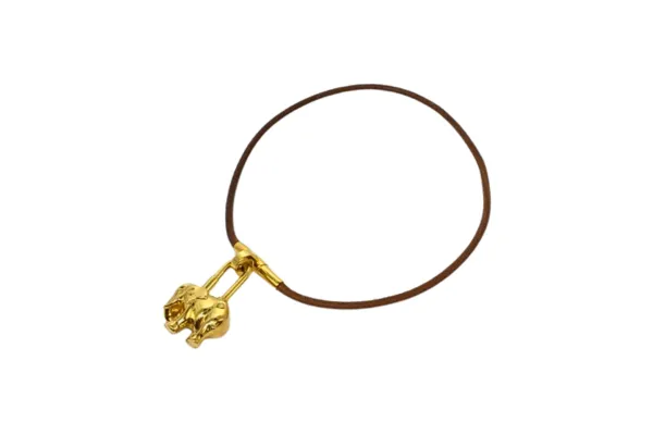 エルメスのチョーカー