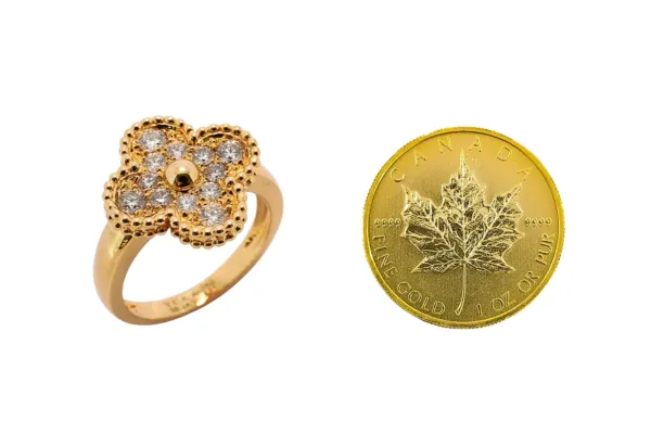 ヴァンクリーフ&アーペル ヴィンテージ アルハンブラ リング 24金(K24)メイプルリーフ金貨 1オンス