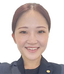 吉井 あかり 店長