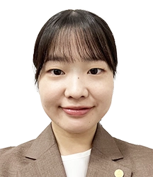 宇野木 萌子 店長