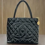 シャネル 1804 復刻トート パテント