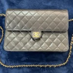 シャネル マトラッセ キャビアスキン