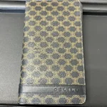 セリーヌ ウォレット マカダム