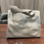 プラダ ハンドバッグ レザー