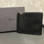 プラダ 財布 レザー
