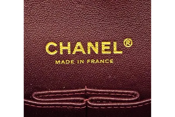 シャネル マトラッセ ショルダーバッグ キャビアスキン 刻印