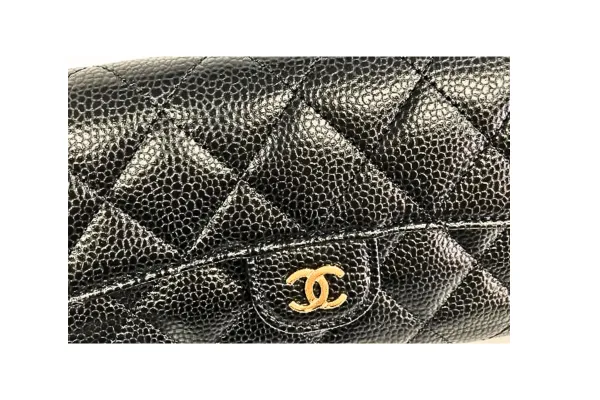 シャネル マトラッセ 財布 キャビアスキン