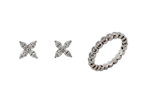 ティファニー ビクトリア ピアス カルティエ ブロドリー リング