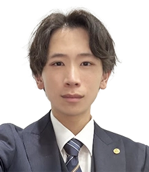 山﨑　友輔　店長