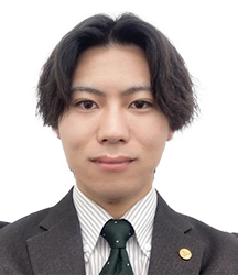 荒井　星河　店長