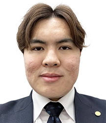 中川　賢人　店長