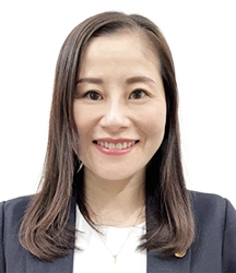 久保　雪絵　店長