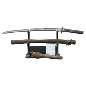 脇差 [長さ]60.0cm [反り]1.2cm [目釘]1個 [銘](表)巌國山麓青龍軒盛俊造之 (裏)元治二年乙丑三月日 拵え 岡山県登録