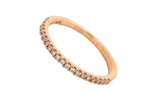 エタニティリングとは?結婚指輪に選ばれる理由