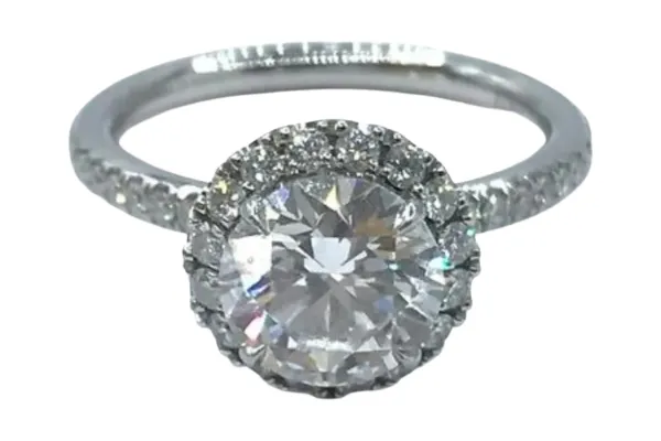 ハリー・ウィンストンの婚約指輪に関するよくある質問