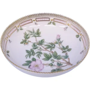 ロイヤルコペンハーゲン フローラダニカ デンマークの花