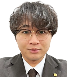 神戸　優介　店長