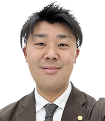 鎌田　匠　店長