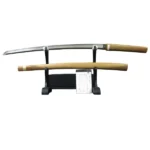 太刀[長さ]64.1cm[反り]1.4cm[目釘]1個[銘](表)八雲 正清作(裏) 昭和二十年水無月 白鞘