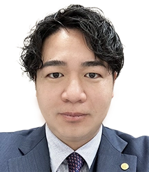 川上　貴一　店長