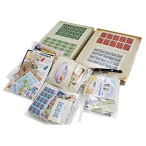 単片 記念切手 小型シートなど アルバム台紙貼り付き多数
