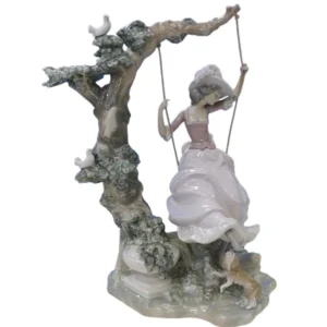 リヤドロ ブランコに乗る婦人 1297 女性 西洋ブランド陶器 インテリア フィギュリン 夢にゆられて