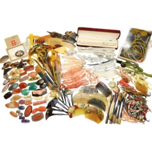 和装品 おまとめ 帯どめ かんざし くし 帯紐等 べっこう サンゴ 約2.24㎏