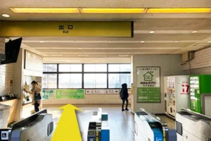 東海道本線 東刈谷駅改札を出て下さい。