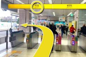 『綾瀬駅』東改札を出て左に曲がります。