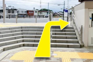 西日野駅を出て右に進みます。