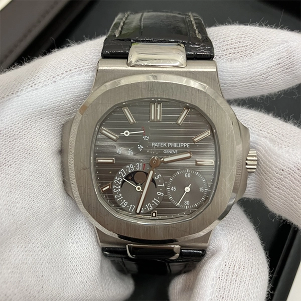 パテックフィリップ ノーチラス 5712G