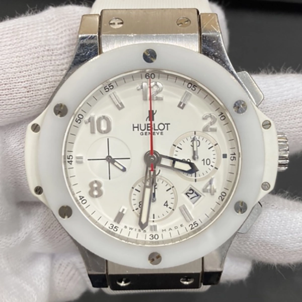 ウブロ　ビックバン　サンモリッツ　301.SE230.RW