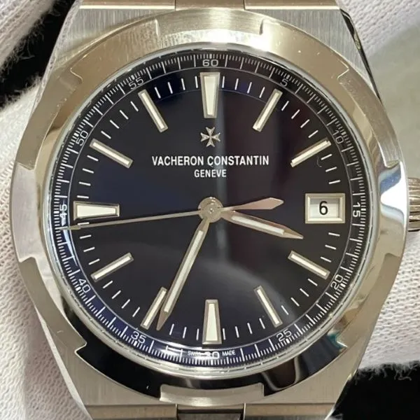 ヴァシュロン・コンスタンタン　オーヴァーシーズ　4520V210A-B128