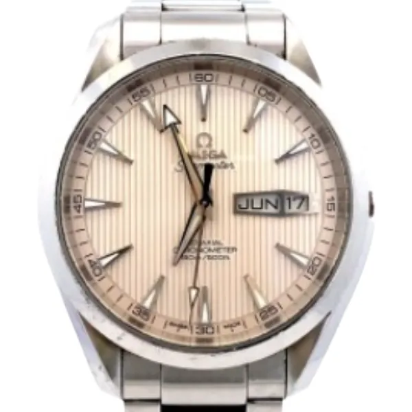 オメガ シーマスター アクアテラ アニュアルカレンダー 231.10.43.22.02.001