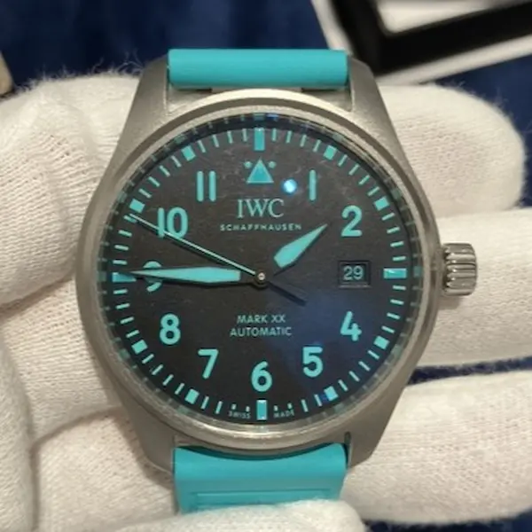 IWC　パイロット・ウォッチ・マークXX　IW328210