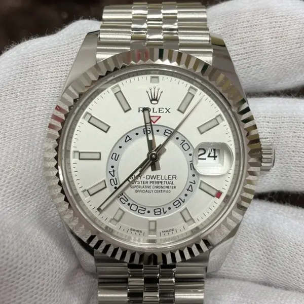 ロレックス　スカイドゥエラー　326934