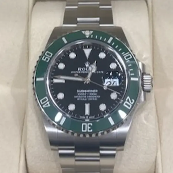 ロレックス　サブマリーナー　126610LV