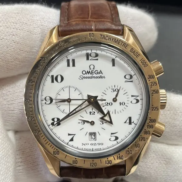 オメガ　スピードマスター　3656.20.31