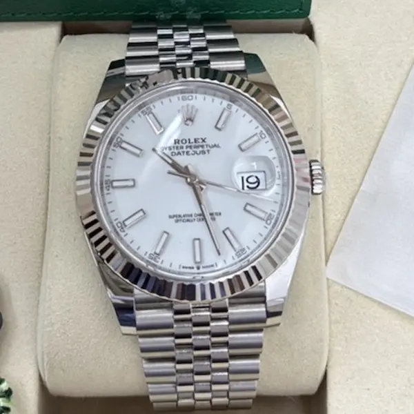 ロレックス　デイトジャスト　126334