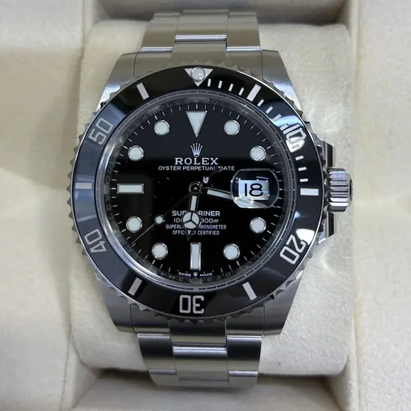 ロレックス　サブマリーナー　126610LN