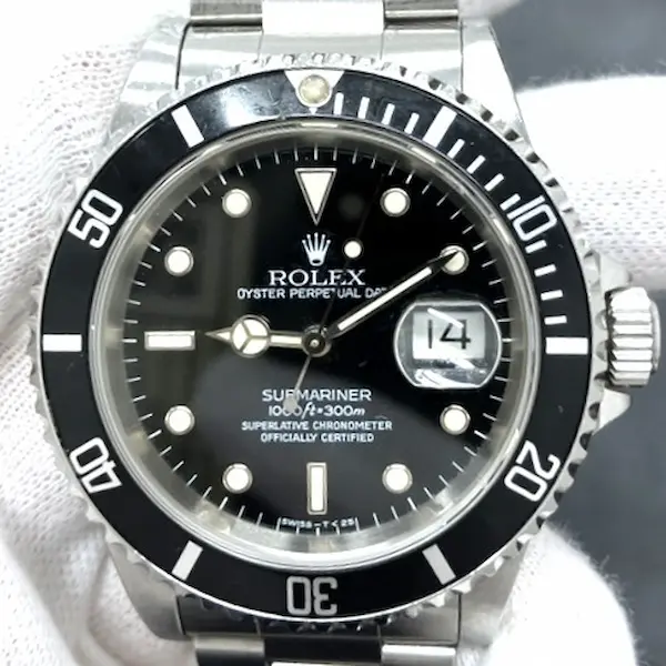 ロレックス　サブマリーナーデイト　16610