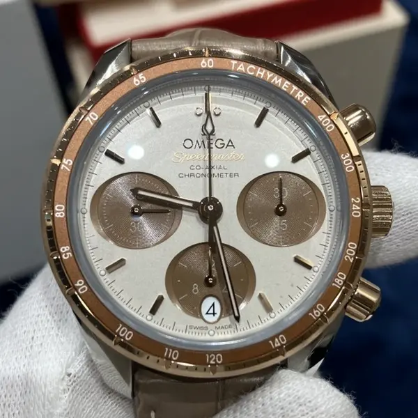 オメガ　スピードマスター　324.23.38.50.02.002
