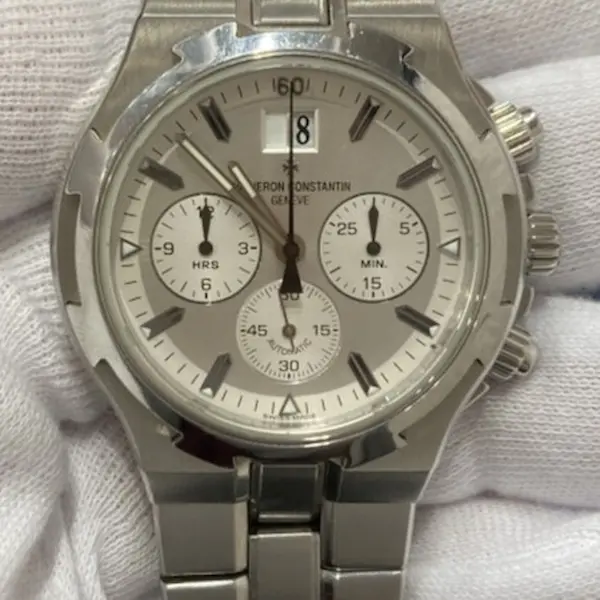 ヴァシュロン・コンスタンタン　オーヴァーシーズ　クロノグラフ　49140/423Ａ