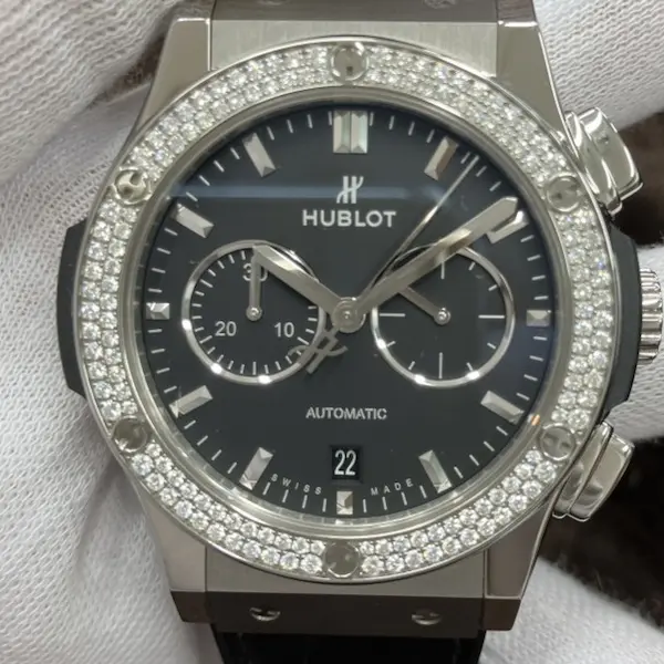 ウブロ　クラシック・フュージョン　クロノチタニウム　541.NX.1171.LR.1104