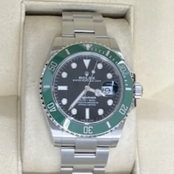 ロレックス　サブマリーナーデイト　126610LV