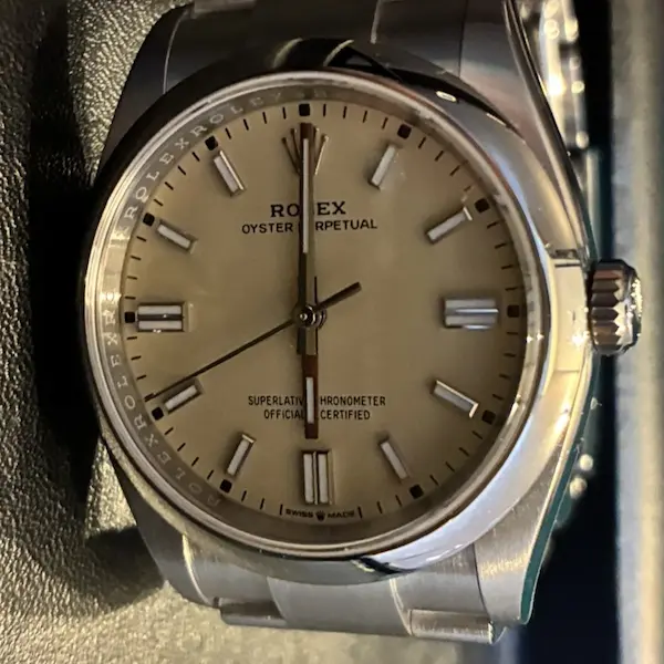 ロレックス　オイスターパーペチュアル　126000