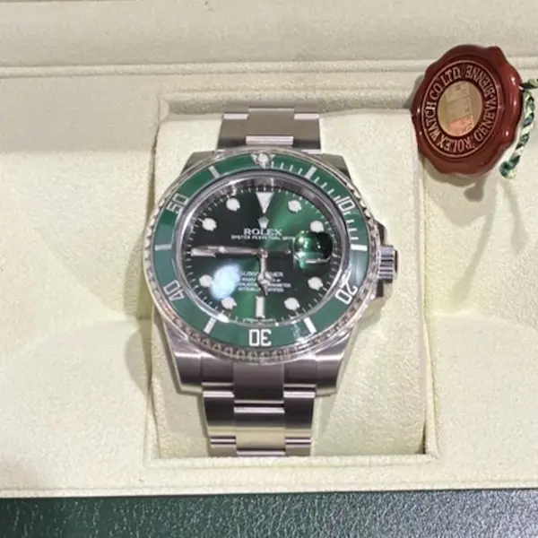 ロレックス　サブマリーナー　116610LV